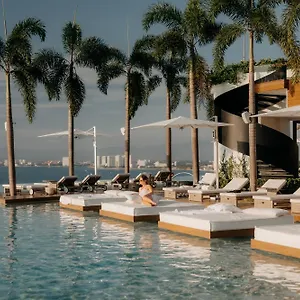 4* Hotel Maxwell Residences Romantic Zone
